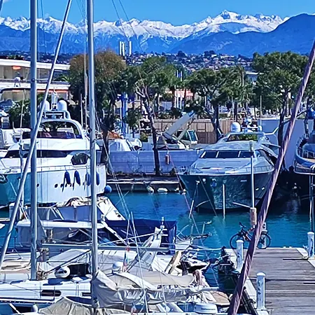 Baie Des Anges Bis *