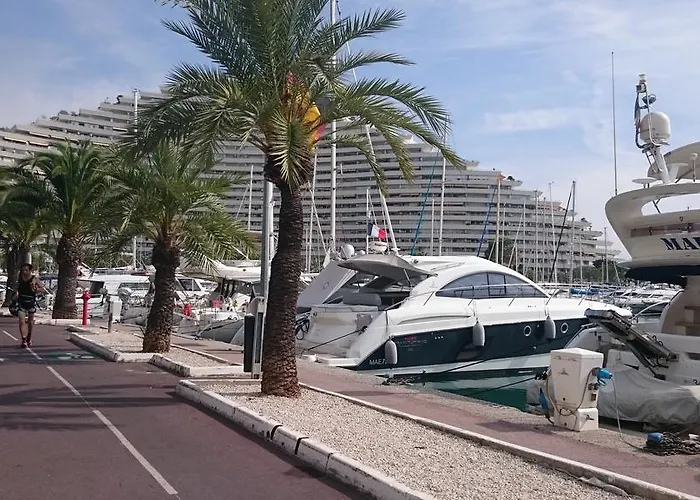 Baie Des Anges Bis Apartman