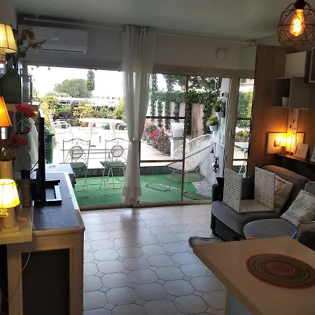 Baie Des Anges Bis Apartment