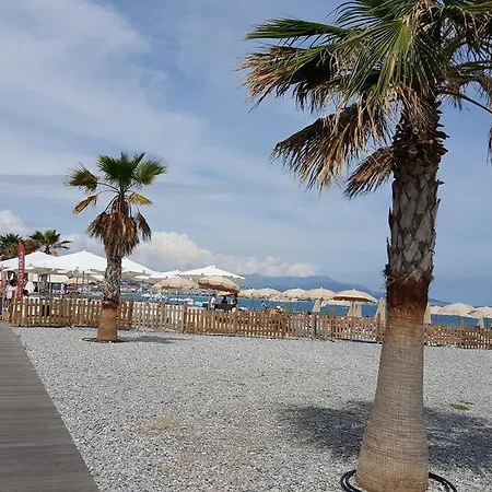 Baie Des Anges Bis Villeneuve-Loubet