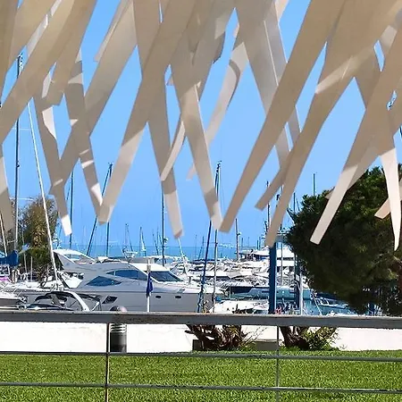 Baie Des Anges Bis Villeneuve-Loubet